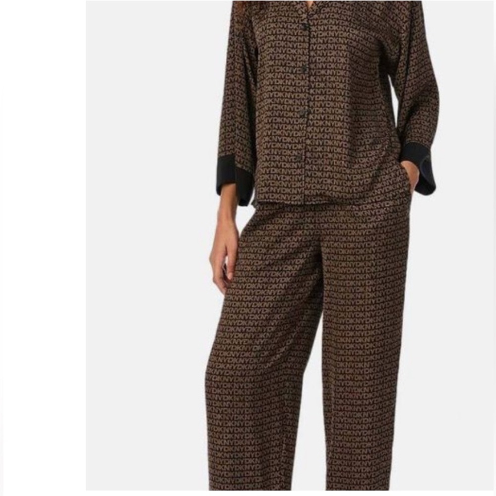 DKNY BLACK & BROWN MONOGRAM LOUNGE SET (Sz L)